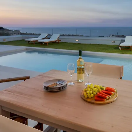 Villa Palmyra & Agia Pelagia (Crete)